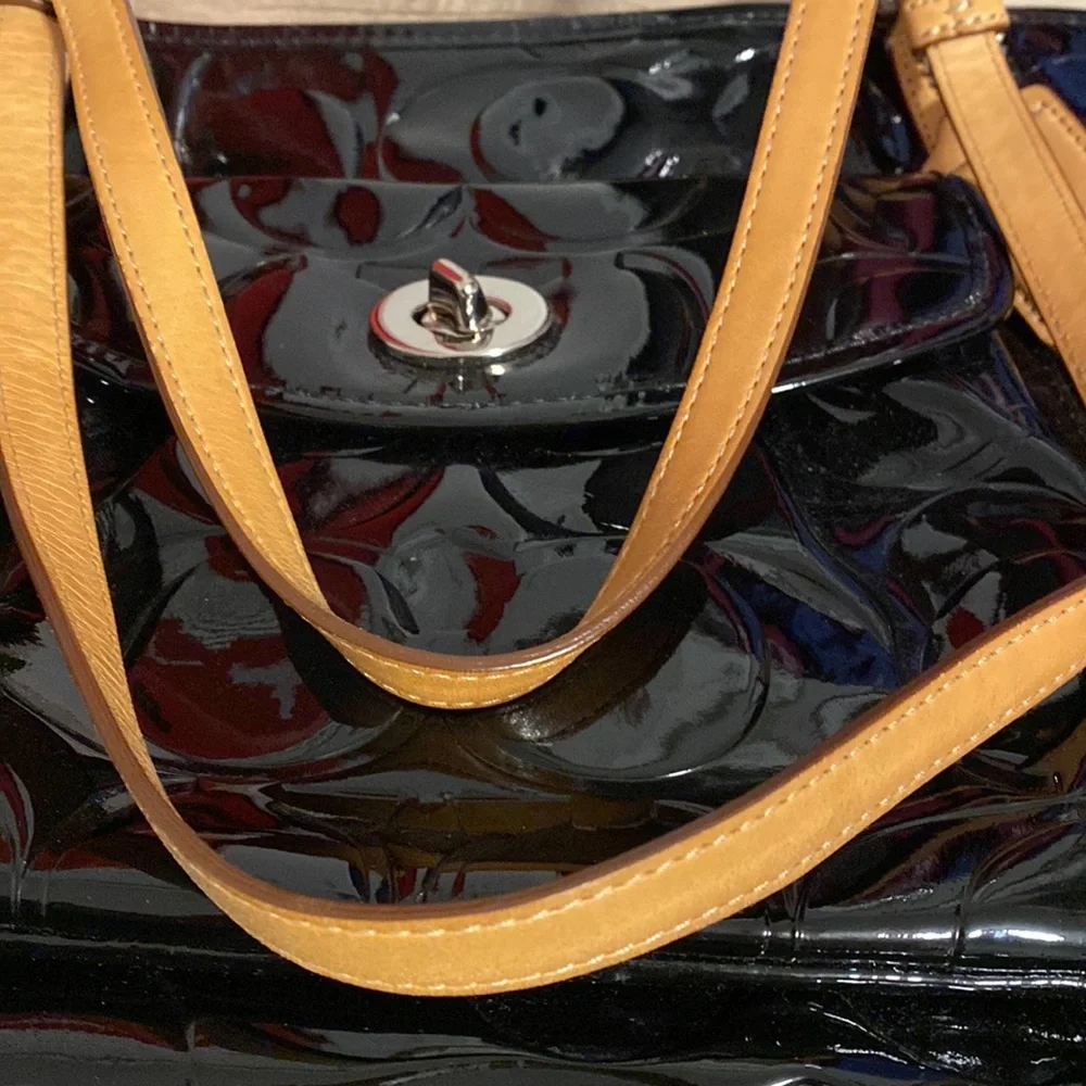 Preloved Coach Embossed Patent Leather Madison Tote - Picture 7 of 13